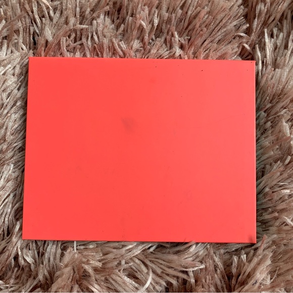 Juvia’s Place The Saharan Eyeshadow Palette 12 Mattes & Shimmers - Picture 6 of 7